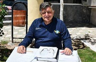 Yılmaz Vural: "Futbolcu ve teknik heyetler tedirgin"