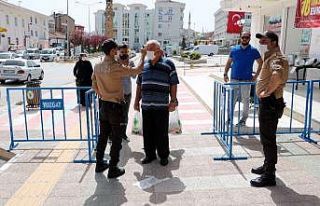 Yozgat’ta maskesi olmayanlar Lise Caddesi’ne alınmadı