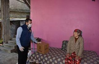 Yüreğir Belediyesinden selzedelere gıda desteği