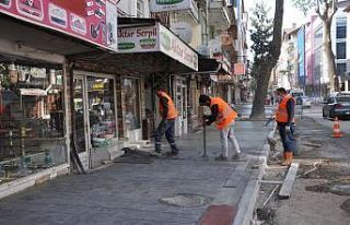 Zincirlikuyu Caddesi’nde kaldırım imalatları...