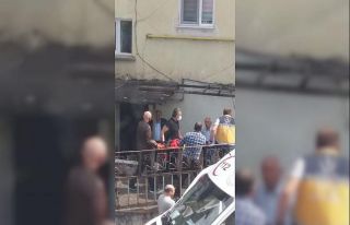 Zonguldak’ta 3 kattan düşen çocuk hastaneye kaldırıldı