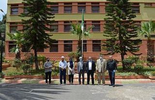 Cezayir’de Maske ve Koruyucu Giysi Üretimine TİKA...