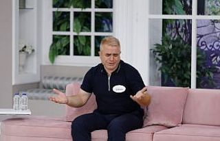 Esra Erol’da bir garip olay