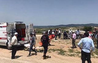 Manisa’da 2 otomobil çarpıştı: 4 yaralı