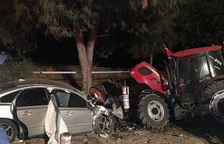 Mevsimlik işçilerin konakladığı alana otomobil...