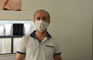 Soyguncuyu etkisiz hale getiren kuyumcu o anları...