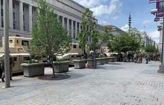 Washington’da Floyd protestolarında şiddet yerine...