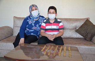 10 yaşındaki çocuk, tablet almak için biriktirdiği...