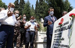 15 Temmuz şehidi kabri başında dualarla anıldı