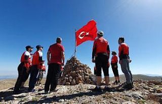 15 Temmuz şehitleri için Beydağı’na tırmandılar