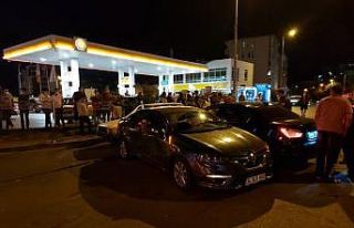 4 otomobilin karıştığı kazada 2 kişi yaralandı