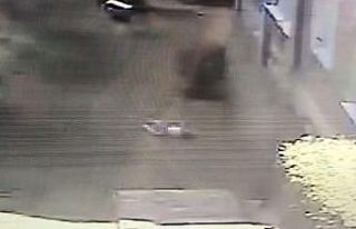 4 yaşındaki çocuğun 12’inci kattan düşme anı...