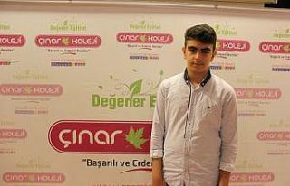 500 tam puan ile LGS’de Türkiye birincisi oldu