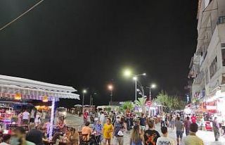 Adalarda bayram yoğunluğu başladı