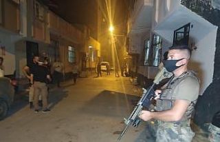 Adana’da bir eve bilye ile güçlendirilmiş EYP...