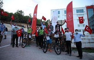 Adıyaman’da dağ bisiklet turnuvası düzenlendi
