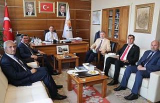 Ağrı’da Ak Parti’ye geçen Belediye Başkanları...