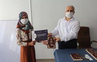 Ağrı’da Kur’an-ı Kerim okuyan çocuklar ödüllendirildi