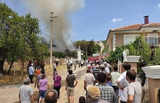 Ahşap ev ve depo alevlere teslim oldu