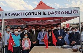 AK Parti Çorum teşkilatı lokma dağıttı