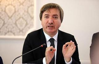 Aksaray Valisi Aydoğdu basın mensuplarıyla bir...