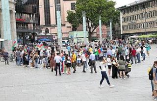 Almanya’da Ermenistan’ın saldırıları protesto...
