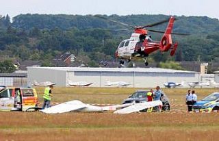 Almanya’da genç pilot planörle yere çakıldı