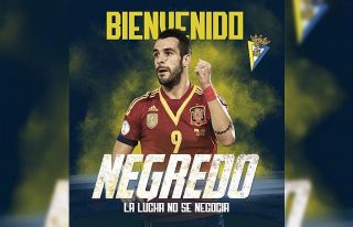 Alvaro Negredo resmen Cadiz’de