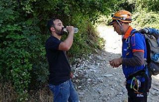 Arkadaşıyla yürüyüşe çıktı, saatlerce mahsur...