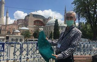 Ayasofya Cami’ne ördek başı yeşili halılar...