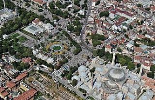 Ayasofya çevresindeki yoğunluk havadan görüntülendi