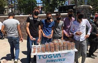 Ayasofya-i Kebir Cami-i Şerifi için tatlı ikramı