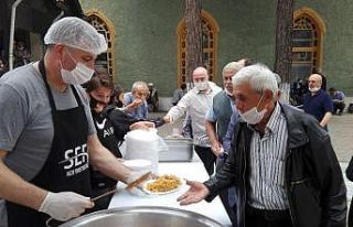Ayasofya’nın ibadete açılması nedeniyle 2 bin...