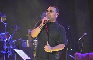 Ayvalık’ta Yaşar rüzgarı esti