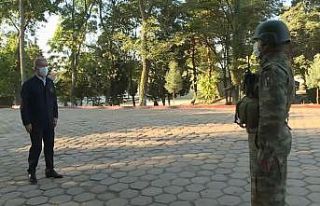 Bakan Akar Yunanistan sınırının sıfır noktasında