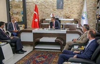 Bakan Yardımcısı Aksu, Yahyalı Belediyesi’ni...