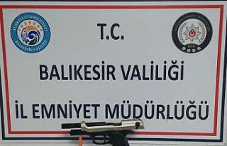 Balıkesir’de polisten silah ve uyuşturucu operasyonu