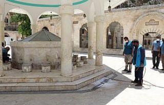 Balıklıgöl’deki ibadethaneler dezenfekte edildi