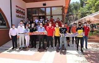 Başkan Akın, Turgutlulu Fenerbahçe ve Galatasaray...