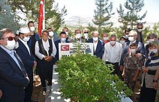 Başkan Beyoğlu 15 Temmuz şehitlerini unutmadı