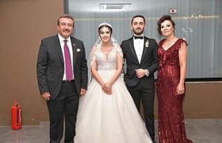 Başkan Çetin, kızı Melike’nin nikahını kıydı