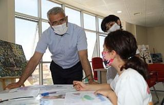 Başkan Güder’den Sosyal Yaşam Merkezi’ne övgü