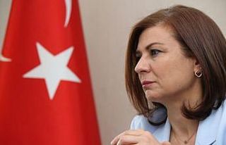 Başkan Köse Türk bayrağı yakılmasına tepki...