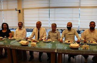 Başkan Tuncel, Sökeli gazetecileri bir araya getirdi