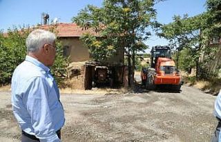 Battalgazi Belediyesi asfalt çalışmalarında tempo...