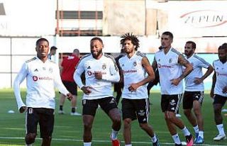 Beşiktaş’ın Fenerbahçe maçı kamp kadrosu belli...