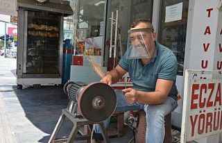 Bıçak bileme ustalarının yoğun mesaisi