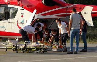 Böbrek hastası kadın ambulans helikopterle hastaneye...