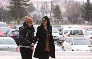 Bolu’da 3,9 kilo esrarla yakalanan kadından ilginç...