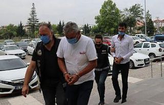 Bolu’da TEM’de durdurulan otomobilin bagajında...